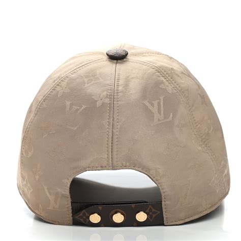 louis vuitton monogram cap.